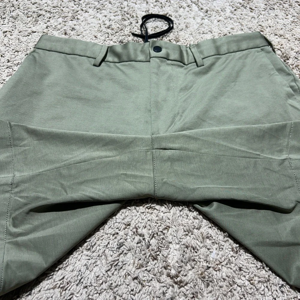 Banana‎ Republic Luxe City Shorts 33 Olive Green Stretch Tech Drawstring Pockets